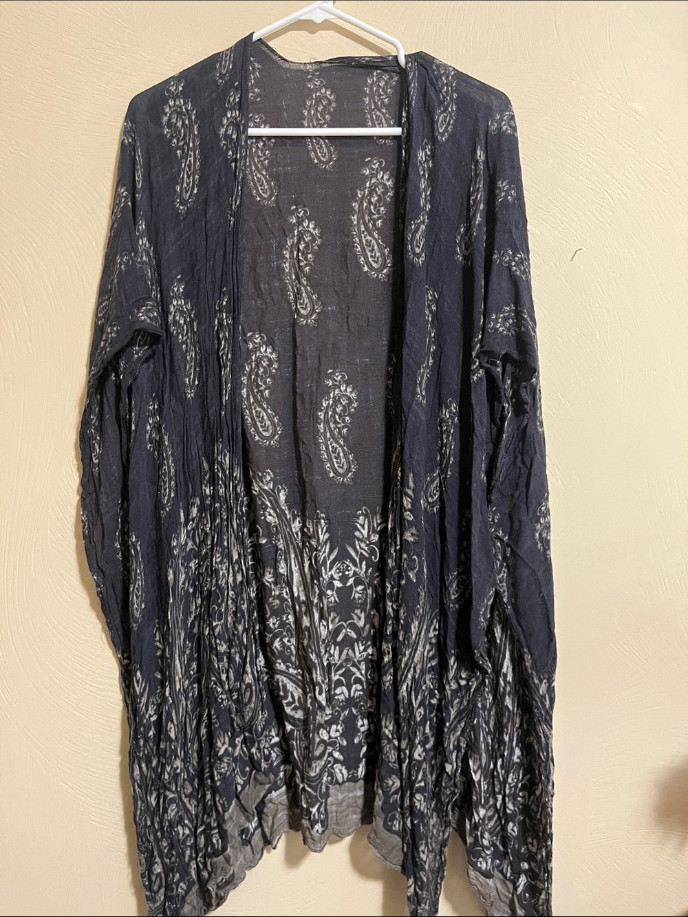 Lightweight Black Paisley Open-Front Women's Kimono Jacket